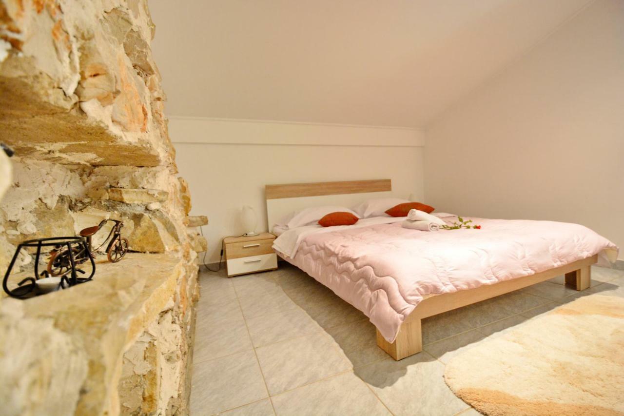 Apartmani Maca Sikovo Zewnętrze zdjęcie